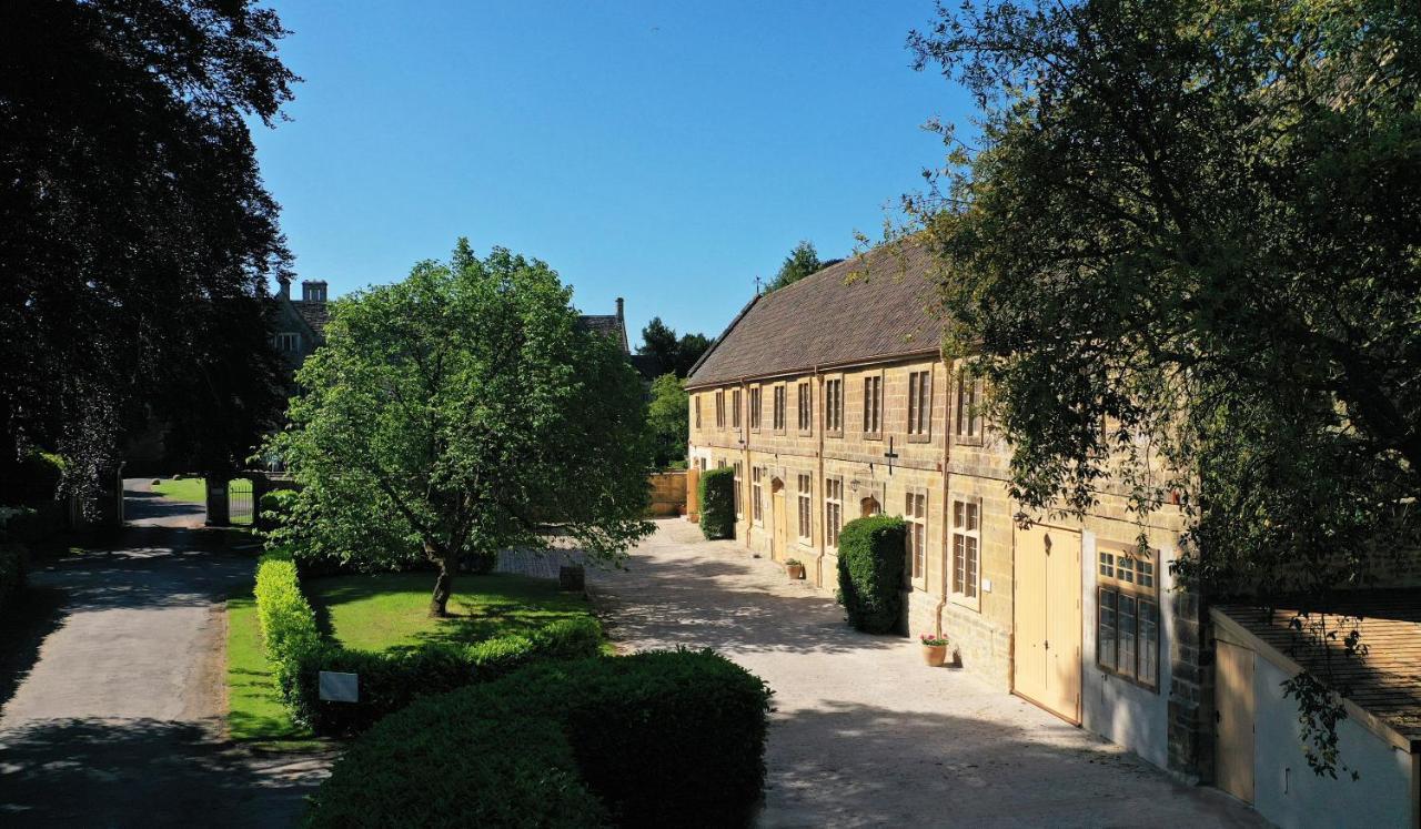 North Cadbury Court Coach Houses Екстер'єр фото
